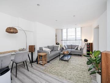 1 bedroom flat for sale