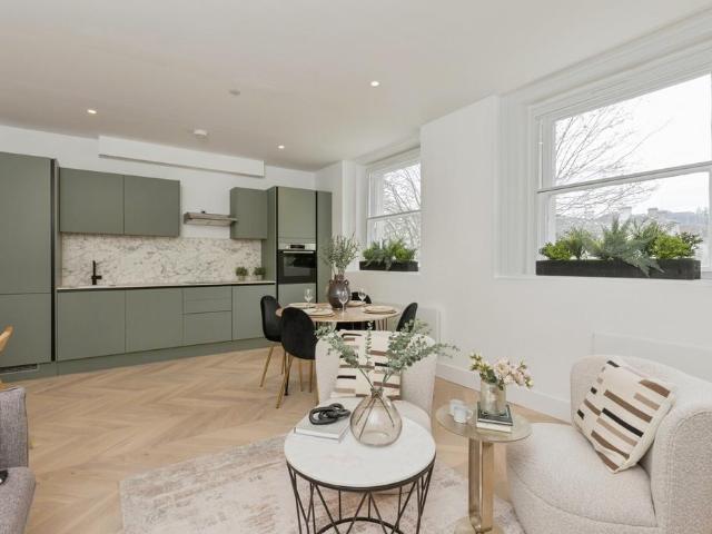 1 bedroom flat for sale