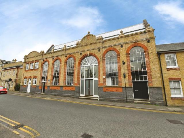 1 bedroom flat for sale
