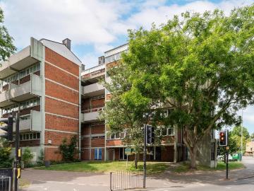 1 bedroom flat for sale