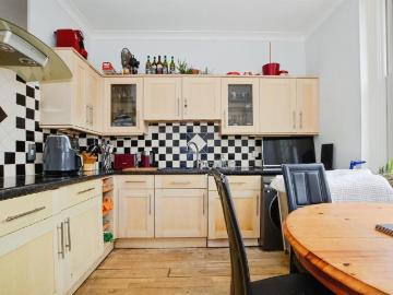1 bedroom flat for sale