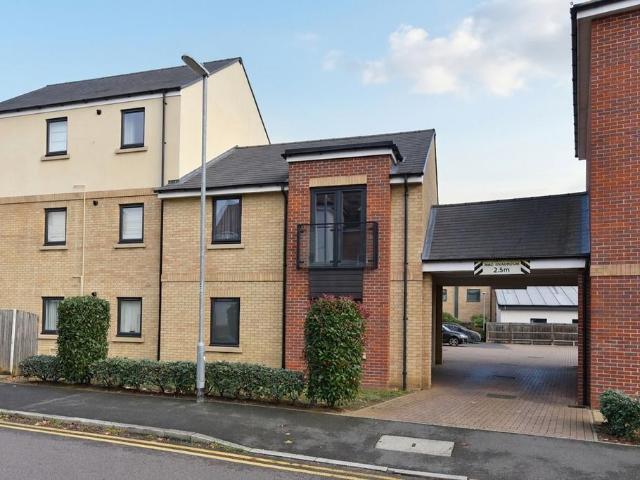 1 bedroom flat for sale