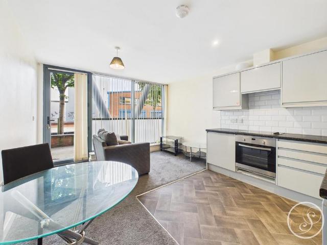 1 bedroom flat for sale
