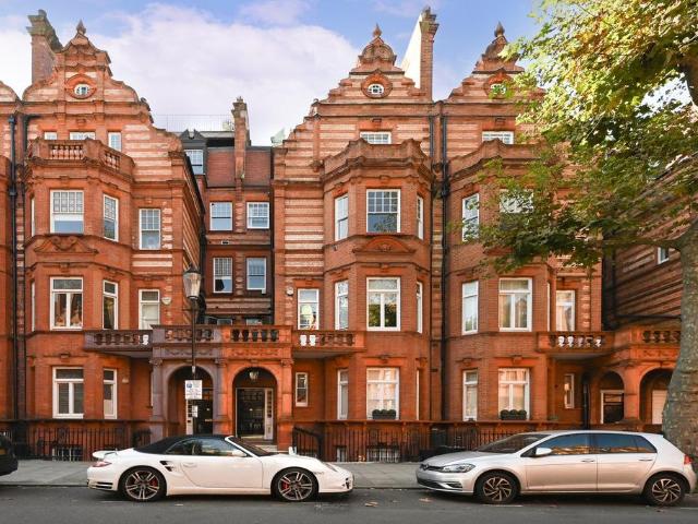 1 bedroom terraced house for sale