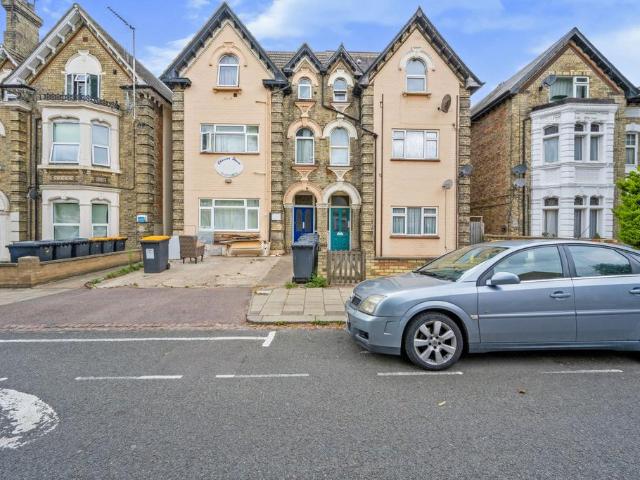 1 bedroom flat for sale