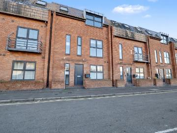 1 bedroom flat for sale