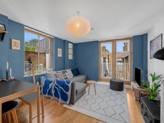 1 bedroom flat for sale