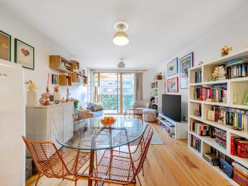 1 bedroom flat for sale