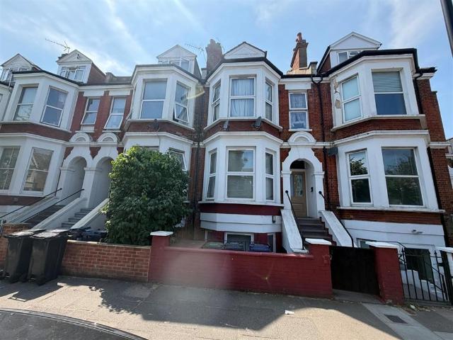 1 bedroom flat for sale