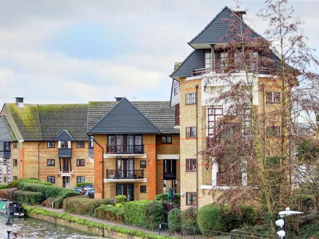 1 bedroom flat for sale