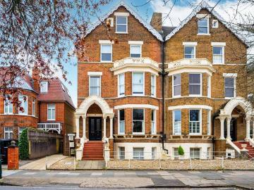 1 bedroom flat for sale