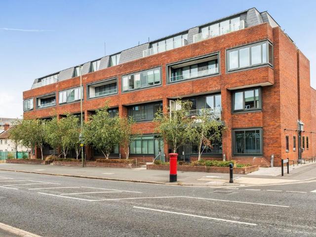 1 bedroom flat for sale