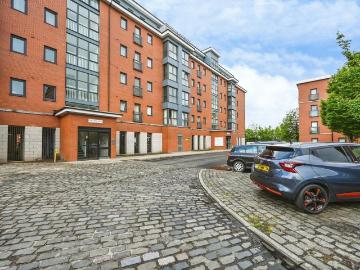 1 bedroom flat for sale