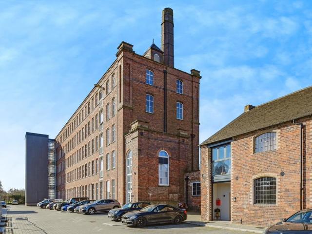 1 bedroom flat for sale