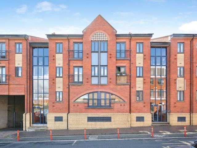 1 bedroom flat for sale