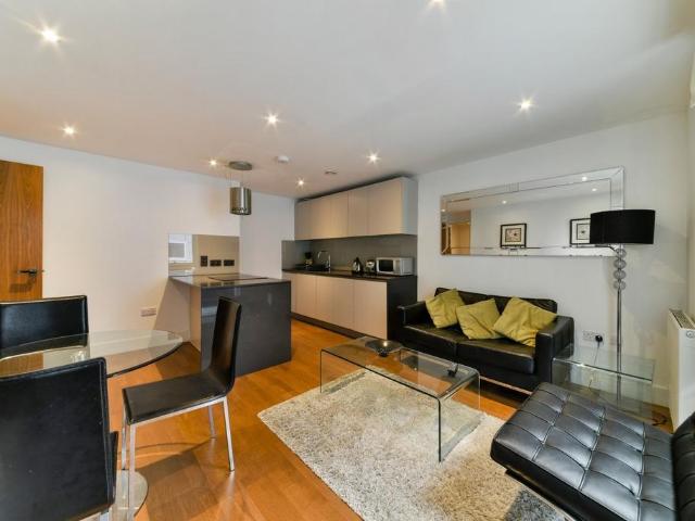 1 bedroom flat for sale