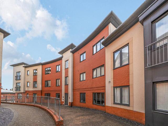 1 bedroom flat for sale