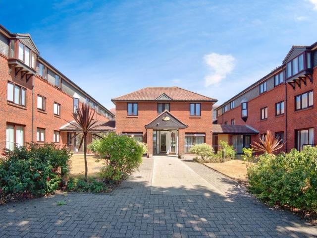 1 bedroom flat for sale