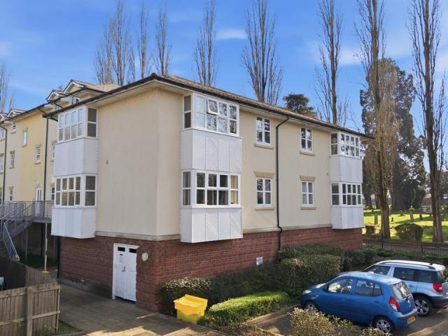 1 bedroom flat for sale