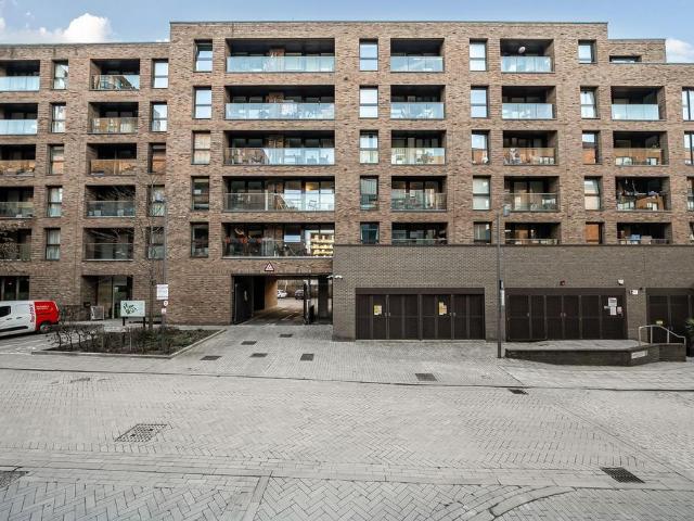 1 bedroom flat for sale