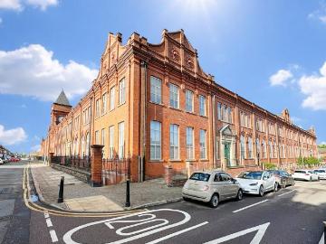 1 bedroom flat for sale