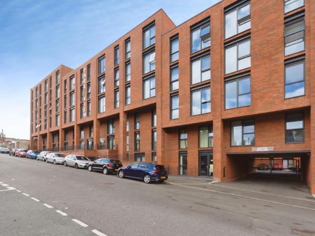 1 bedroom flat for sale