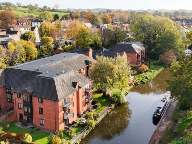 1 bedroom flat for sale