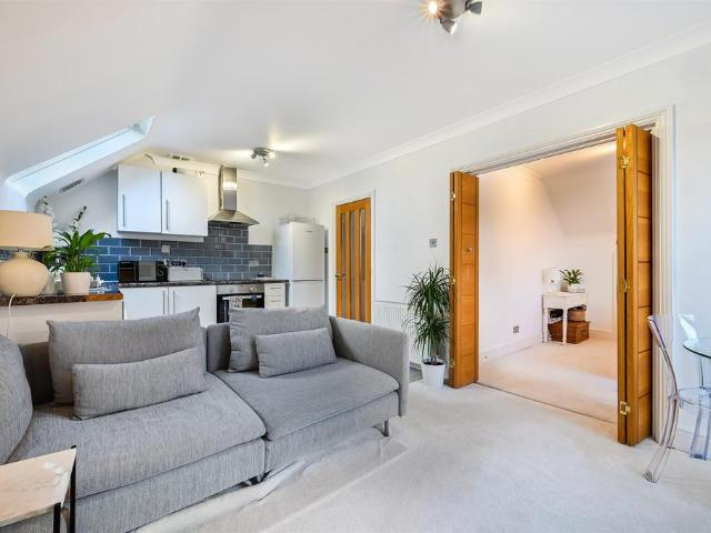 1 bedroom flat for sale