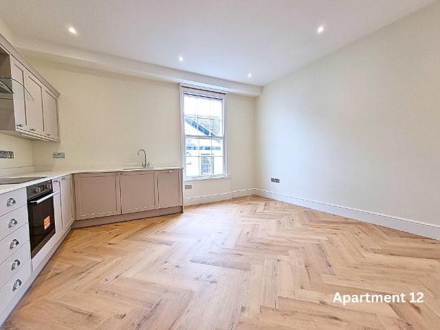 1 bedroom flat for sale