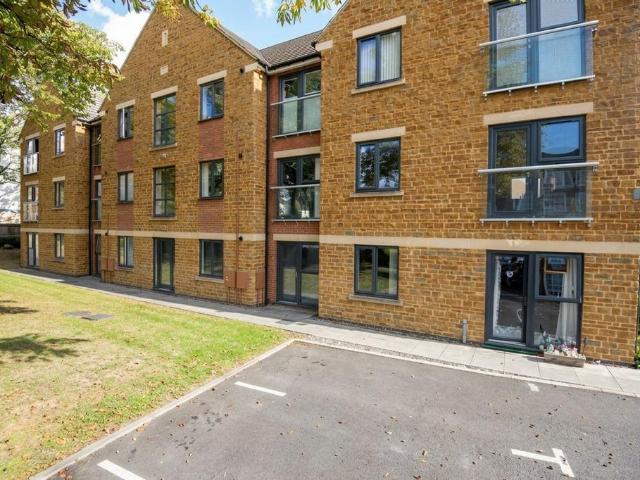 1 bedroom flat for sale