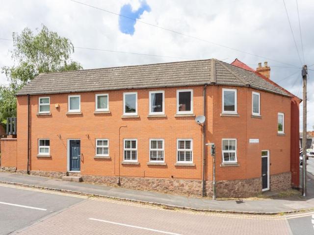 1 bedroom maisonette for sale
