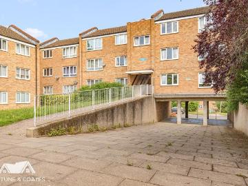 1 bedroom flat for sale