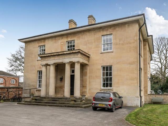 1 bedroom flat for sale