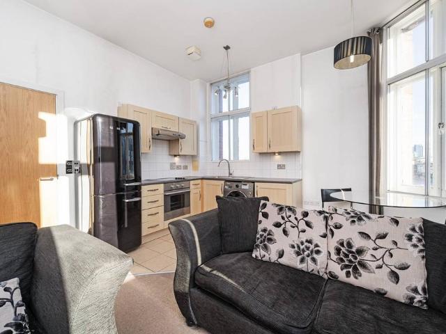 1 bedroom flat for sale