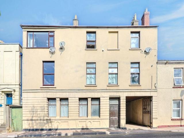 1 bedroom flat for sale