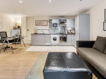 1 bedroom flat for sale