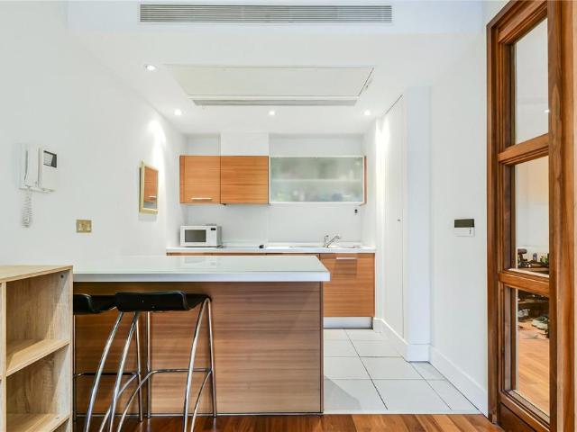 1 bedroom flat for sale