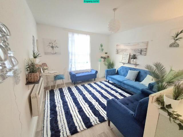 1 bedroom flat for sale