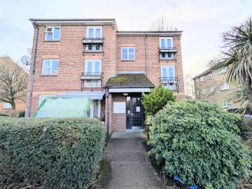 1 bedroom flat for sale