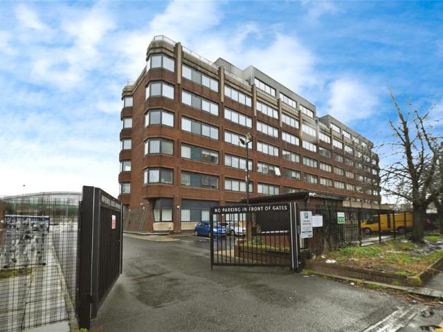 1 bedroom flat for sale