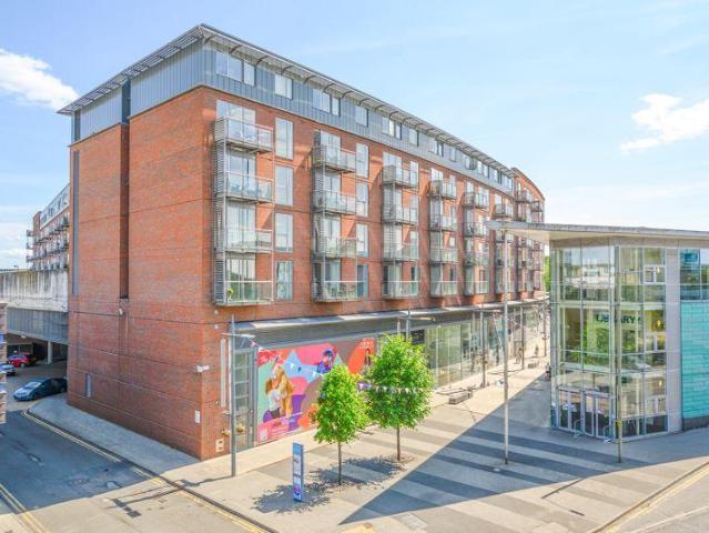 1 bedroom flat for sale