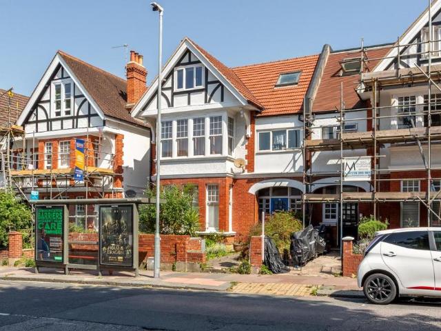 1 bedroom flat for sale