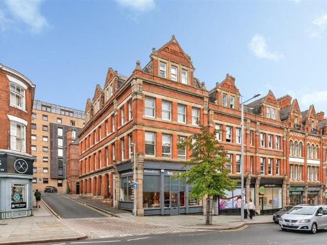 1 bedroom flat for sale