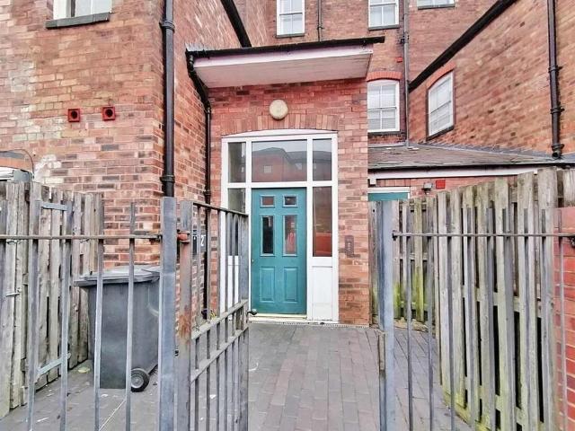1 bedroom flat for sale