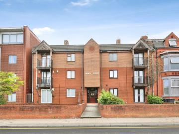 1 bedroom flat for sale