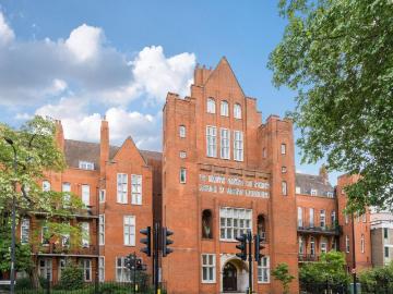 Flat for sale in Kennington Park - Equipped kitchen