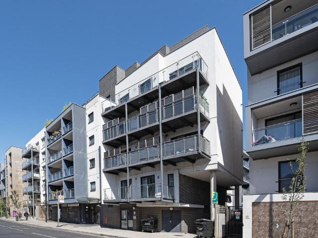 1 bedroom flat for sale