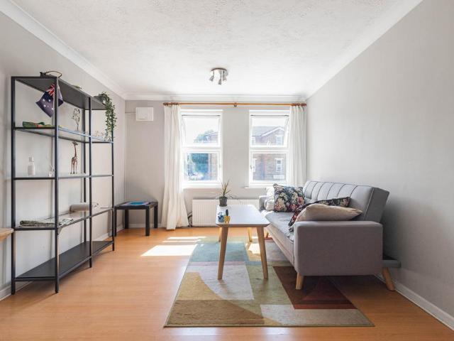 1 bedroom flat for sale