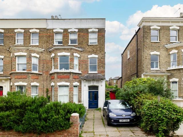 1 bedroom flat for sale