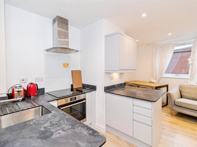 1 bedroom flat for sale
